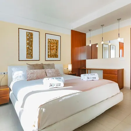 Near Ibiza Town Sleeps 8 - Fluxa Vila Can Furnet