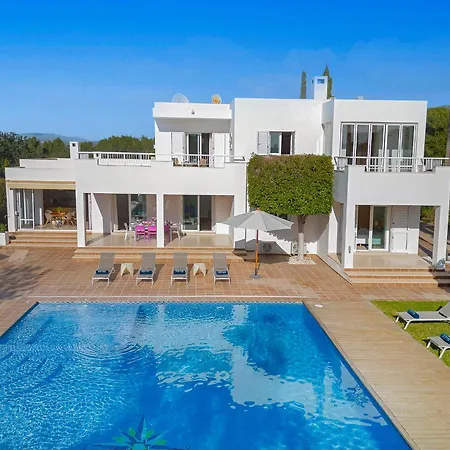 Vila Near Ibiza Town Sleeps 8 - Fluxa Can Furnet