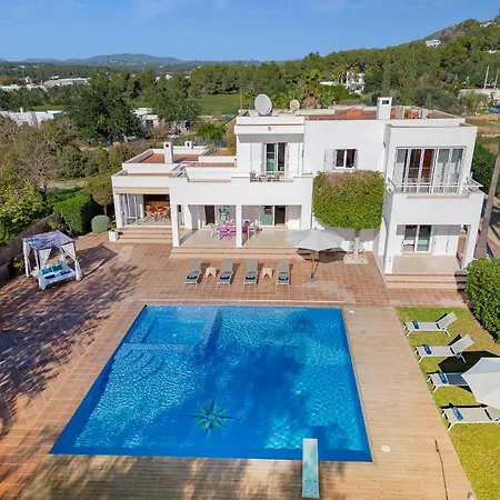 Near Ibiza Town Sleeps 8 - Fluxa